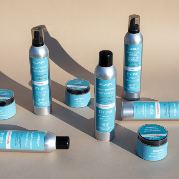 MOUSSE GEL RADIEUSE CRÉÉE POUR TOUS TYPES DE CHEVEUX