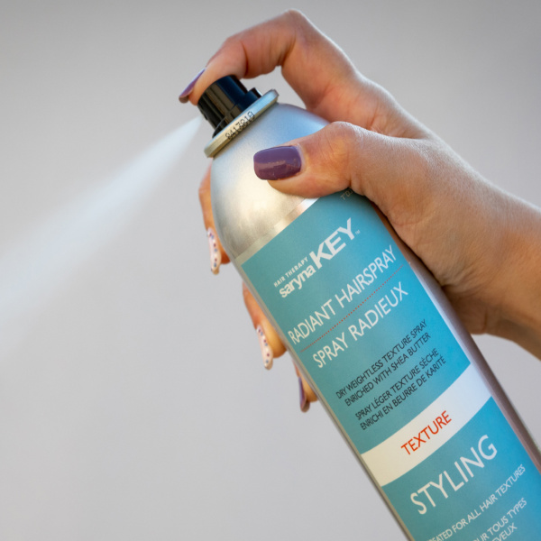SPRAY TEXTURISANT RADIEUX  CRÉÉ POUR TOUS TYPES DE CHEVEUX